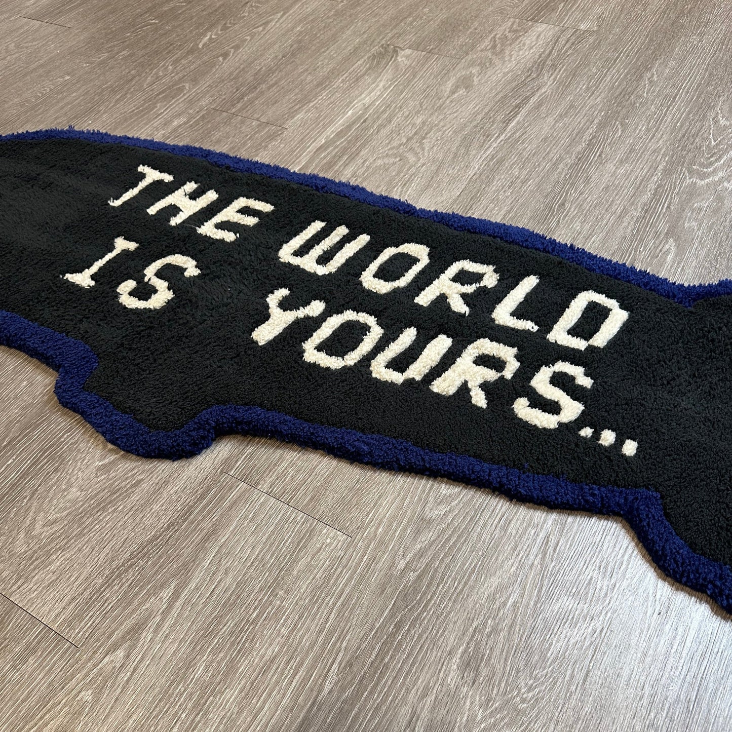 “The world is yours” blimp