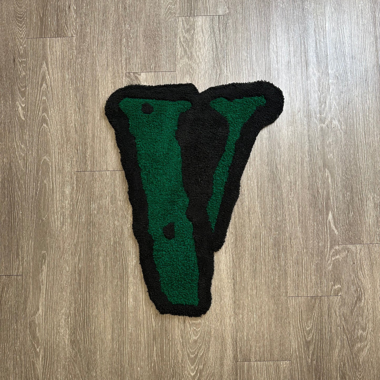 Vlone "V" rug